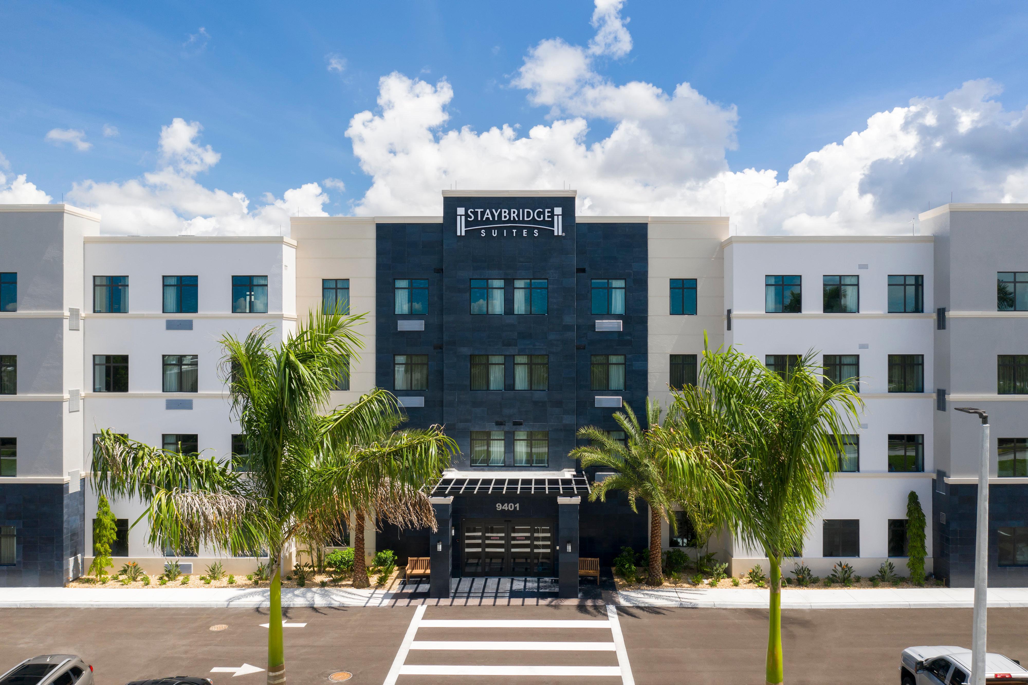ホテル ステイブリッジ スイーツ ネープルズ マルコ アイランド Lely Resort エクステリア 写真